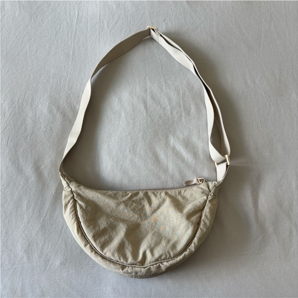 Uniqlo Cream Half-Moon Shoulder Bag
